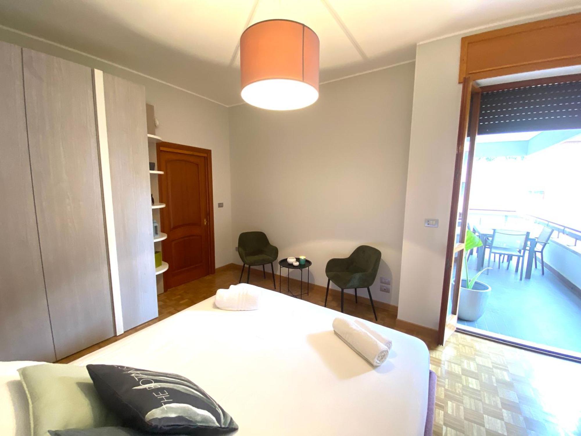 Julie'S House Lecce City Center Apartment Exterior photo